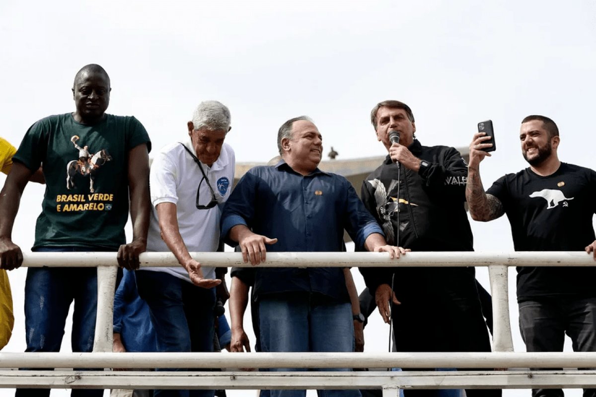 Partidos de oposição vão ao STF contra sigilo de 100 anos em processo de Pazuello