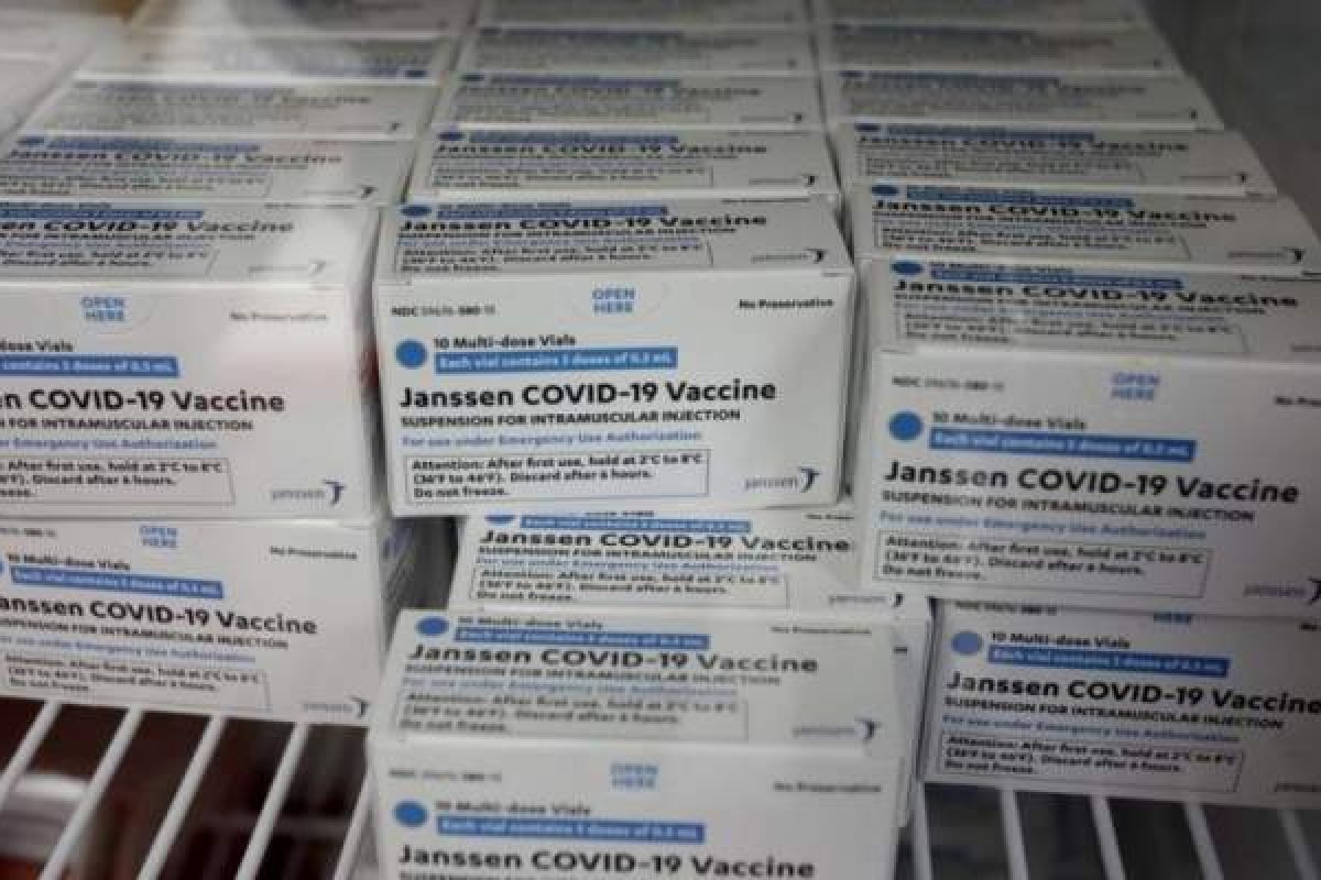 Janssen: vacinas devem ser aplicadas apenas nas capitais