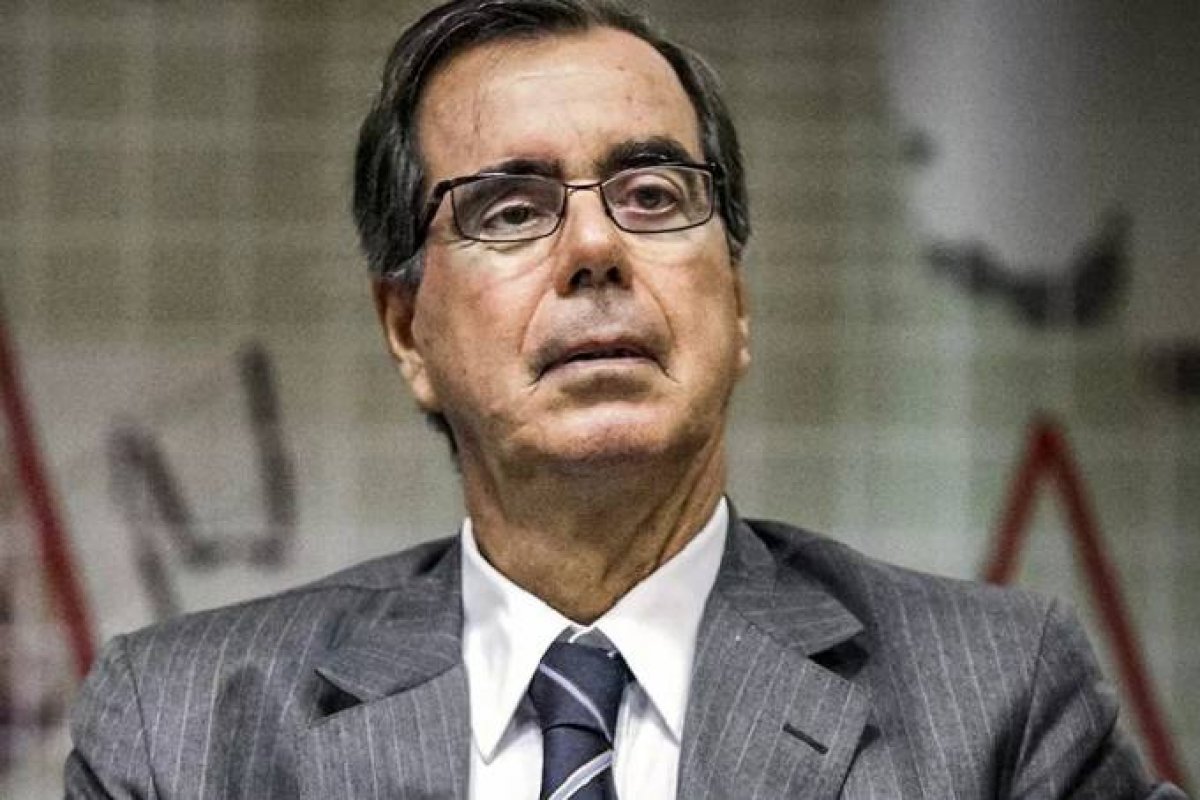 Ex-presidente do BC, Carlos Langoni, morre vítima da covid-19