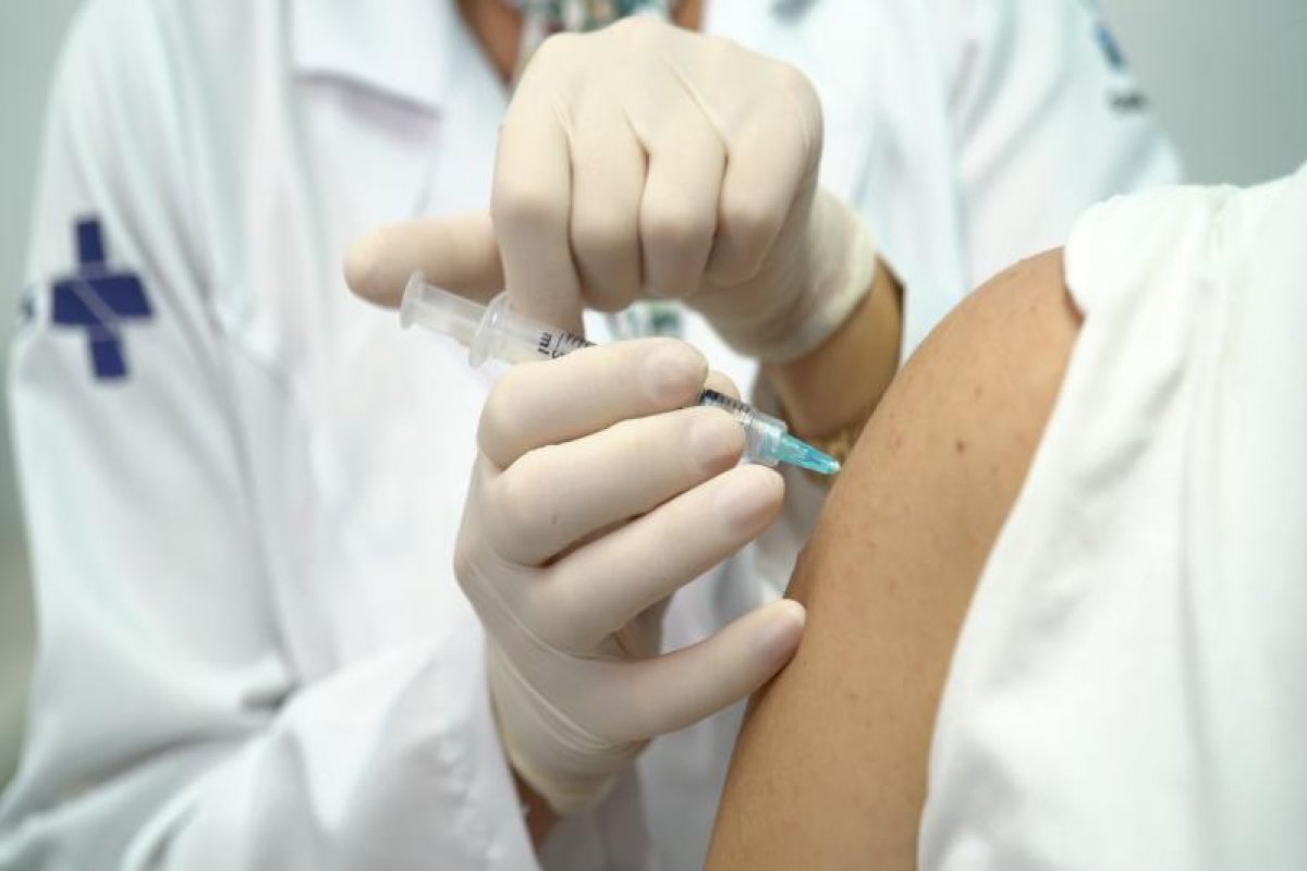Mais 67 mil pessoas são vacinadas em primeira dose na Bahia