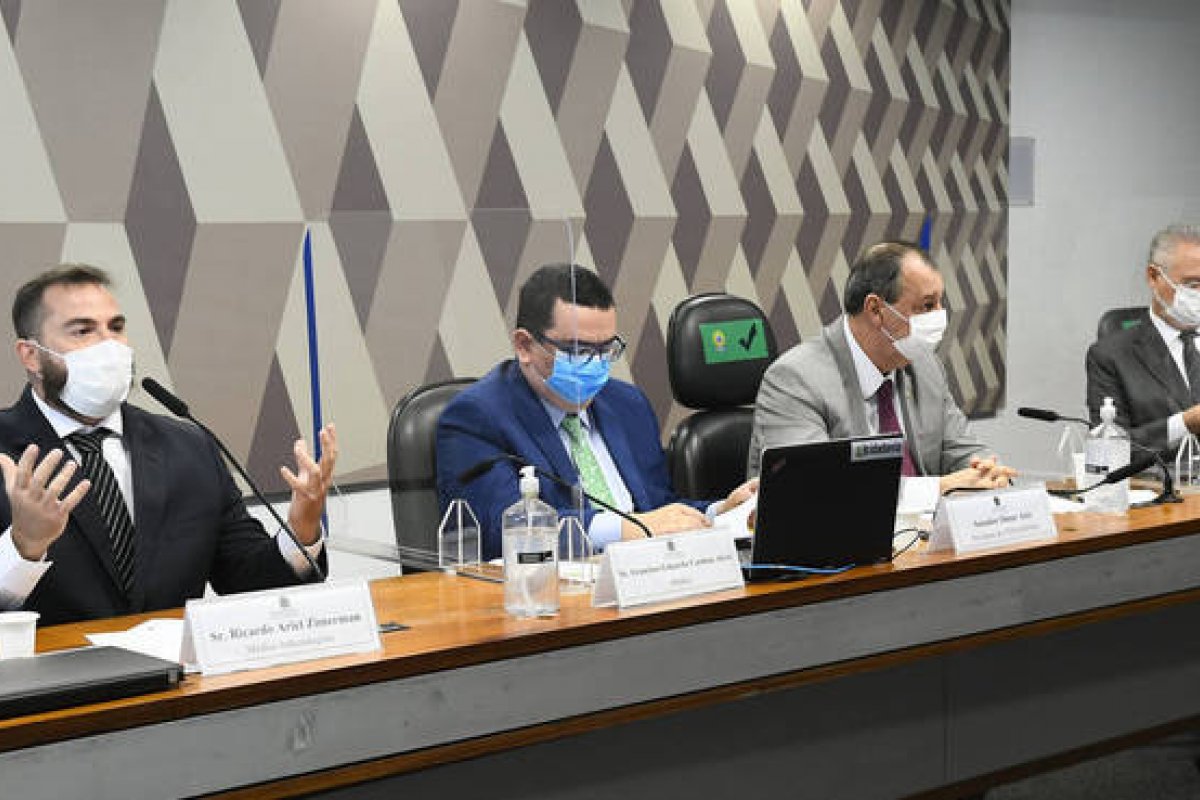 Médico diz à CPI  que ‘Covid-19 já é a principal justificativa para auxílio-doença’