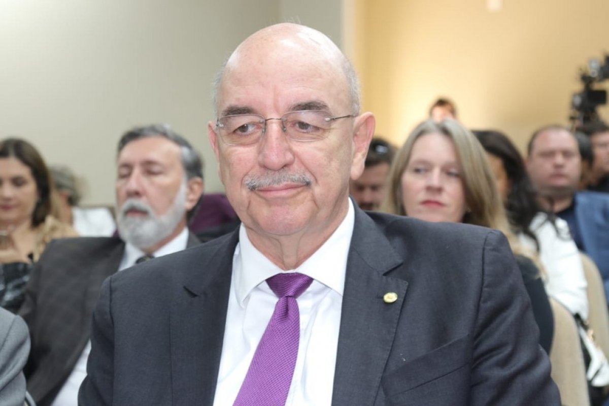 CPI da Covid ouve Osmar Terra nesta terça (22)