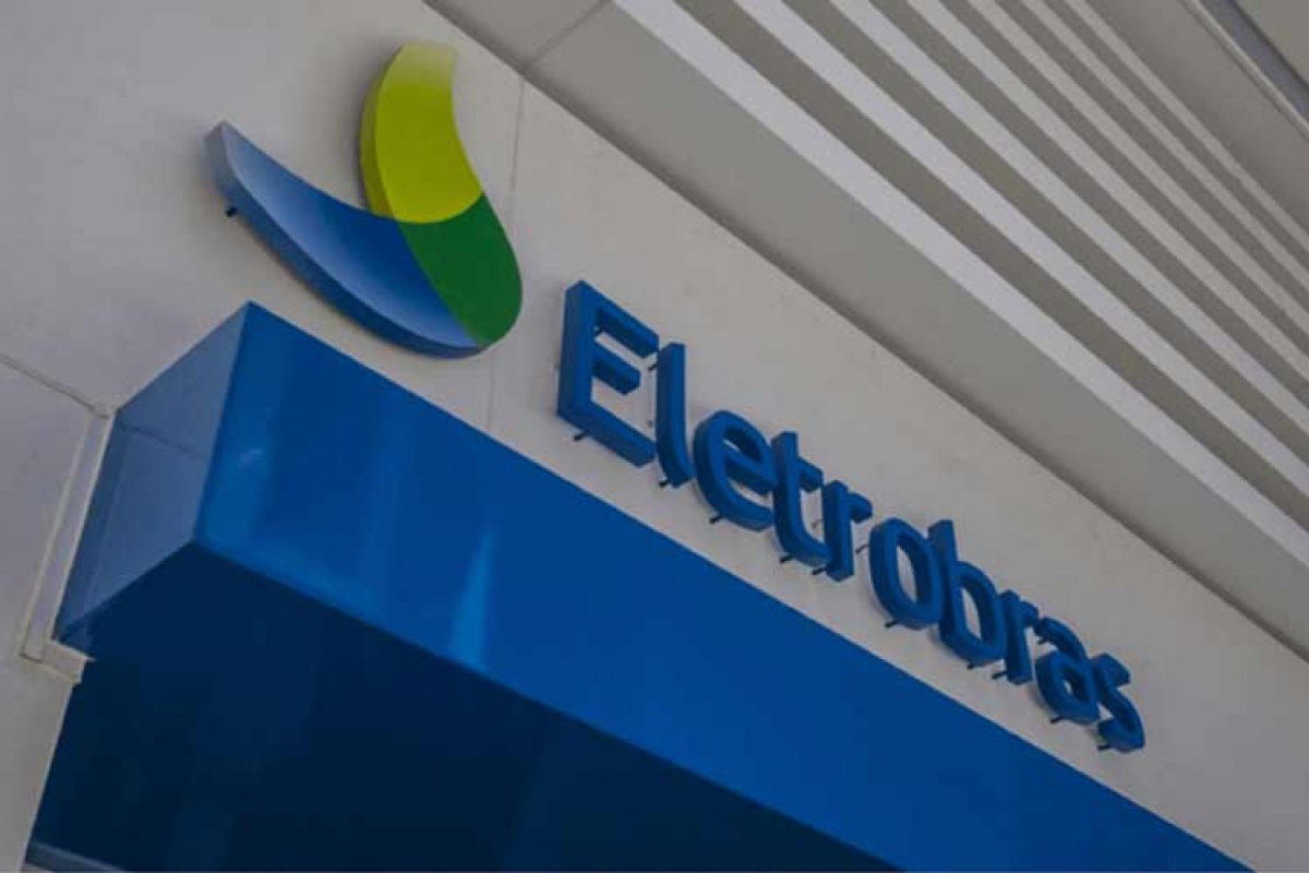 Bolsonaro sanciona MP da privatização da Eletrobras 