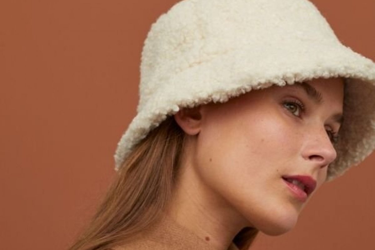 Chapéu felpudo é aposta para o inverno 