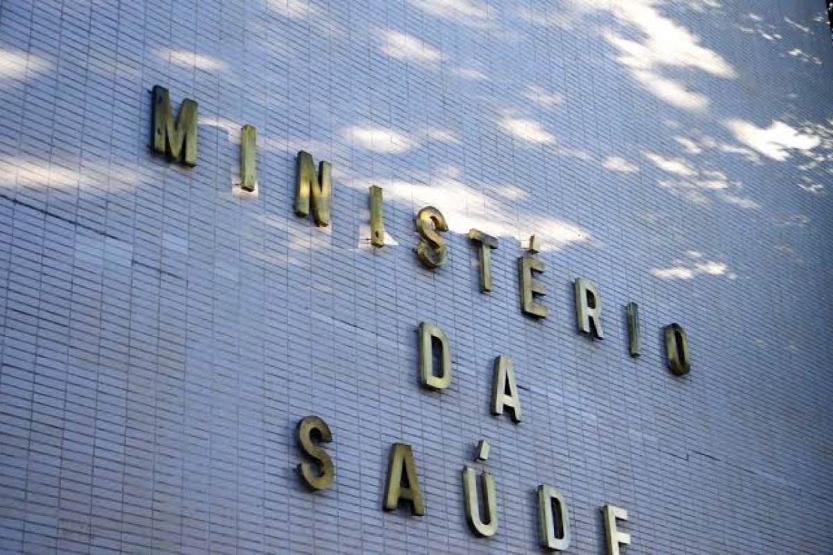 Governo quer R$ 3 bilhões em empréstimo internacional para comprar vacinas