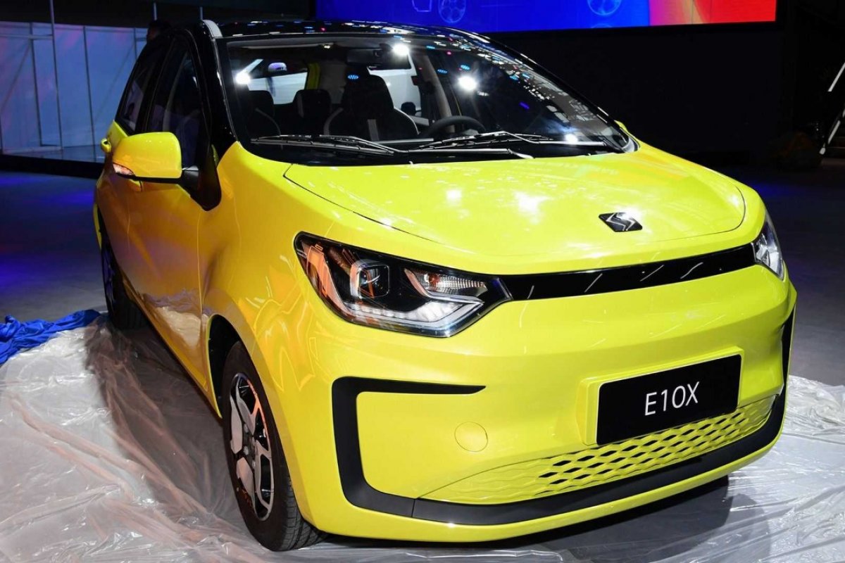JAC promete lançar três carros elétricos ainda este ano no país 