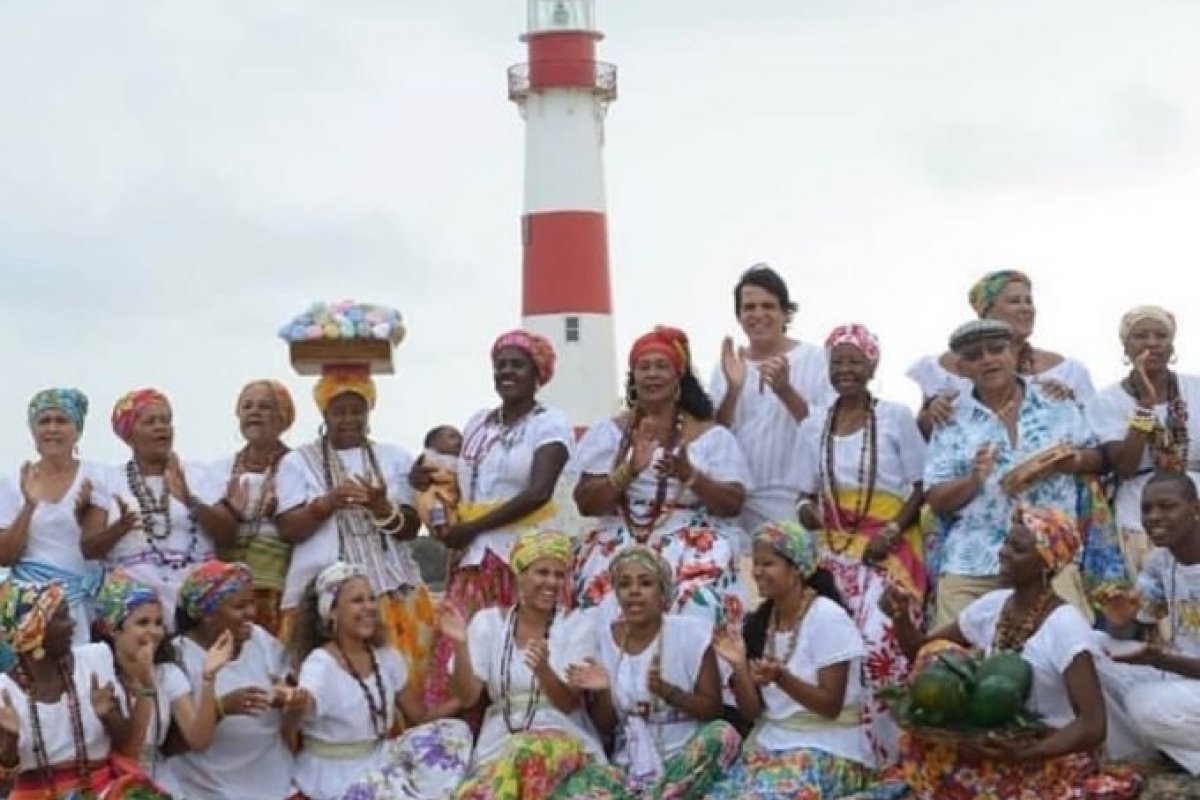 'Ganhadeiras de Itapuã' será tema de samba-enredo da escola de samba Viradouro