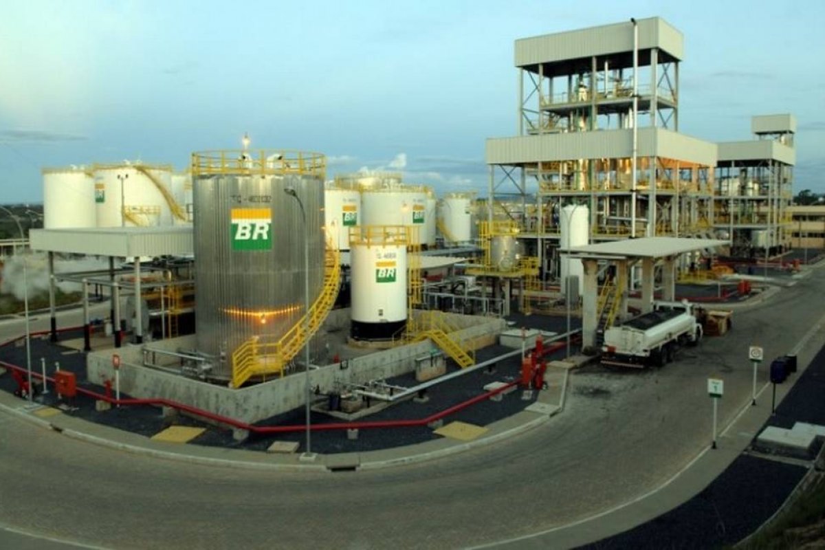 Petrobras vende bloco de petróleo em Alagoas por US$ 300 milhões