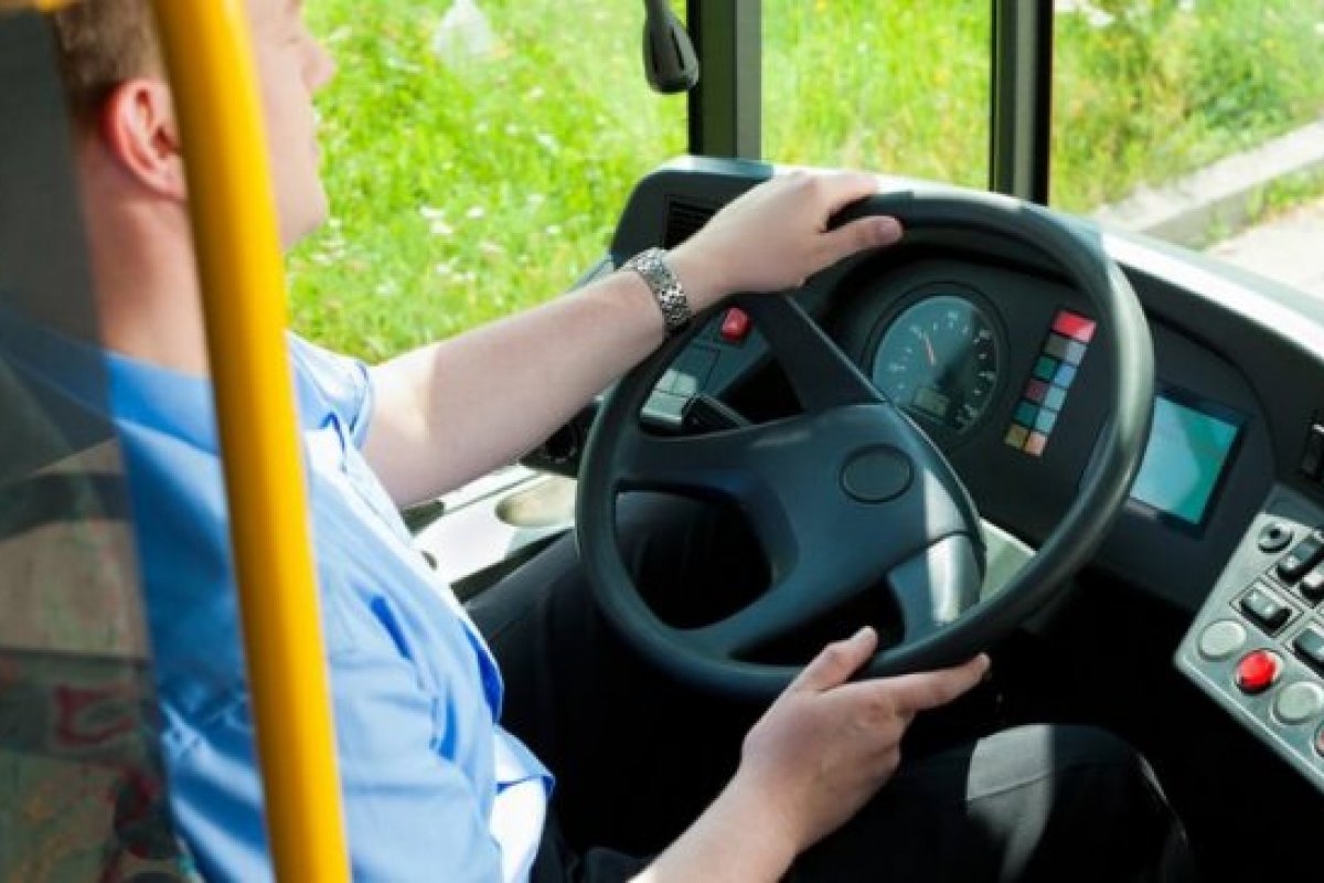 Empresas de ônibus contratam motoristas para Feira de Santana, Itabuna, Ilhéus e Aracaju