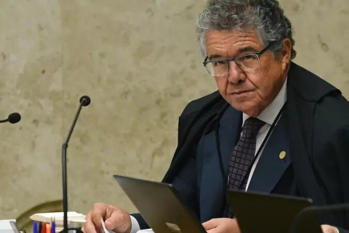 "A mim, não [causa constrangimento]", diz Marco Aurélio em entrevista sobre indicação de André Mendonça