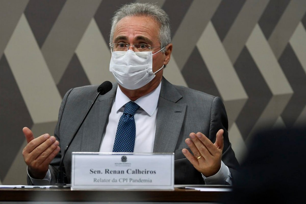 CPI: Renan Calheiros acusa Onyx Lorenzoni de ter apresentado um documento falso à imprensa 