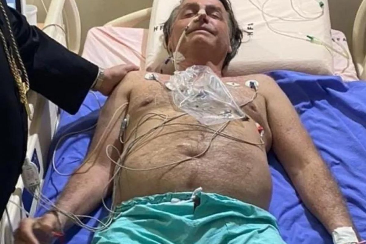 Bolsonaro diz que o que está passando é uma 'consequência da tentativa de assassinato' que sofreu em 2018