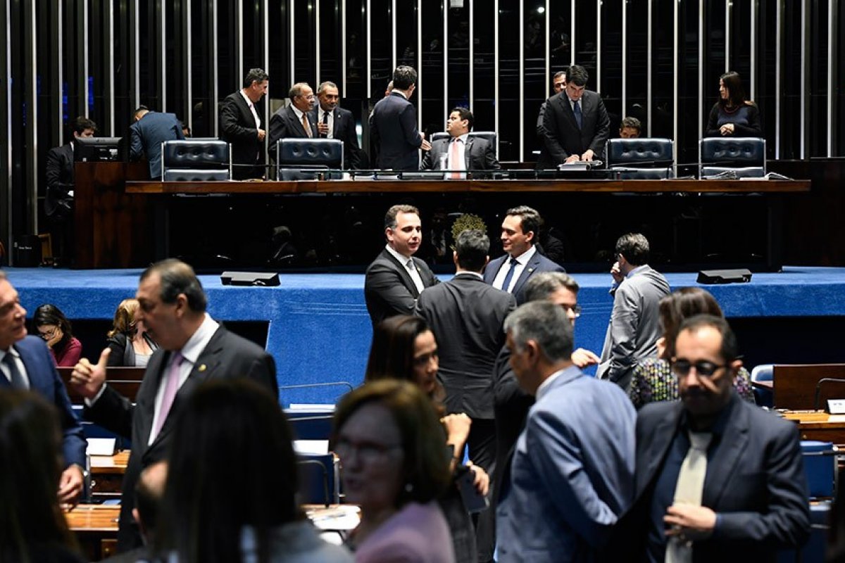 Senado aprova MP que reorganiza ministérios; Coaf vai para a Economia 