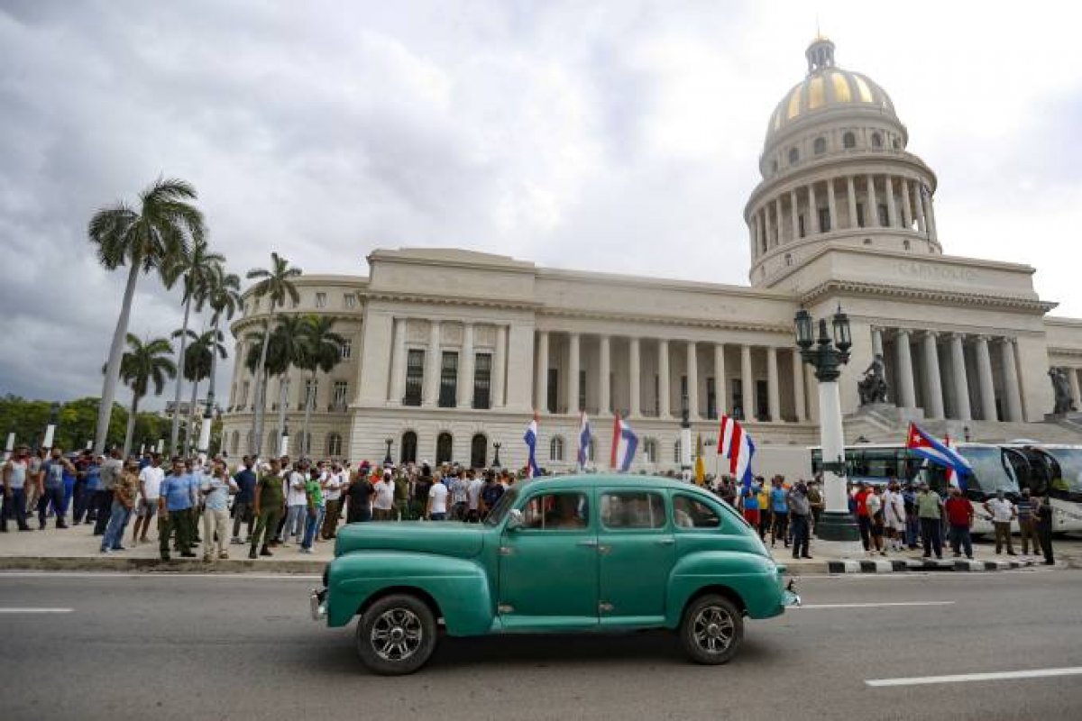 Cuba autoriza entrada irrestrita de alimentos e remédios 