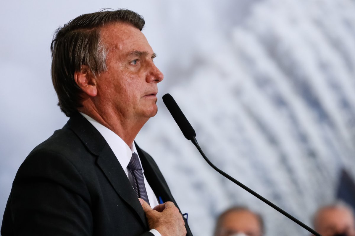 Boletim médico aponta evolução satisfatória do estado de saúde de Bolsonaro