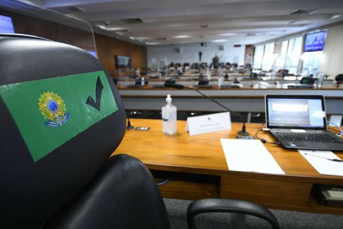 Em recesso, CPI da Covid vai analisar quase 2 mil documentos