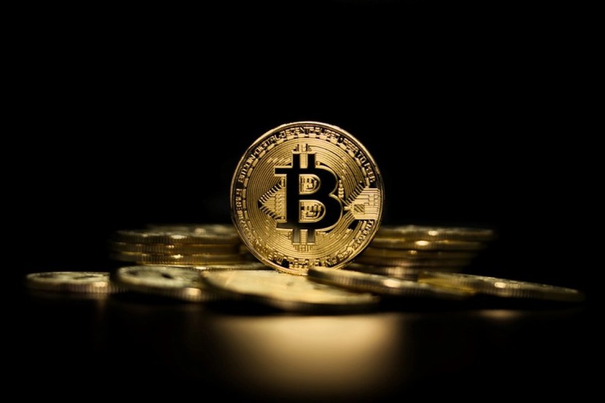 Quase metade dos estelionatos financeiros envolve criptomoedas