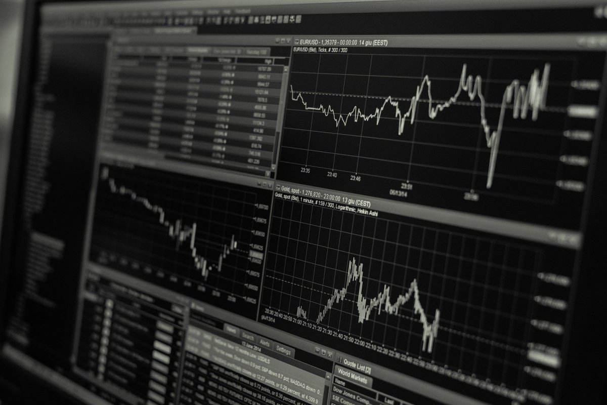 33% dos brasileiros estão otimistas com possível melhora da economia, diz pesquisa