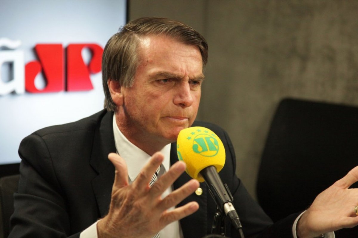 Bolsonaro anuncia desbloqueio total no Orçamento dos ministérios