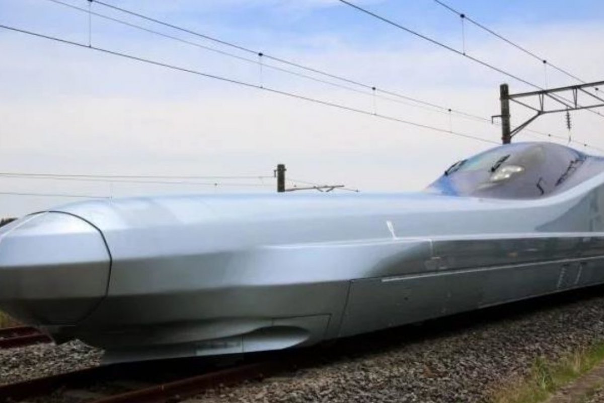 China apresenta trem que é considerado o mais rápido do mundo