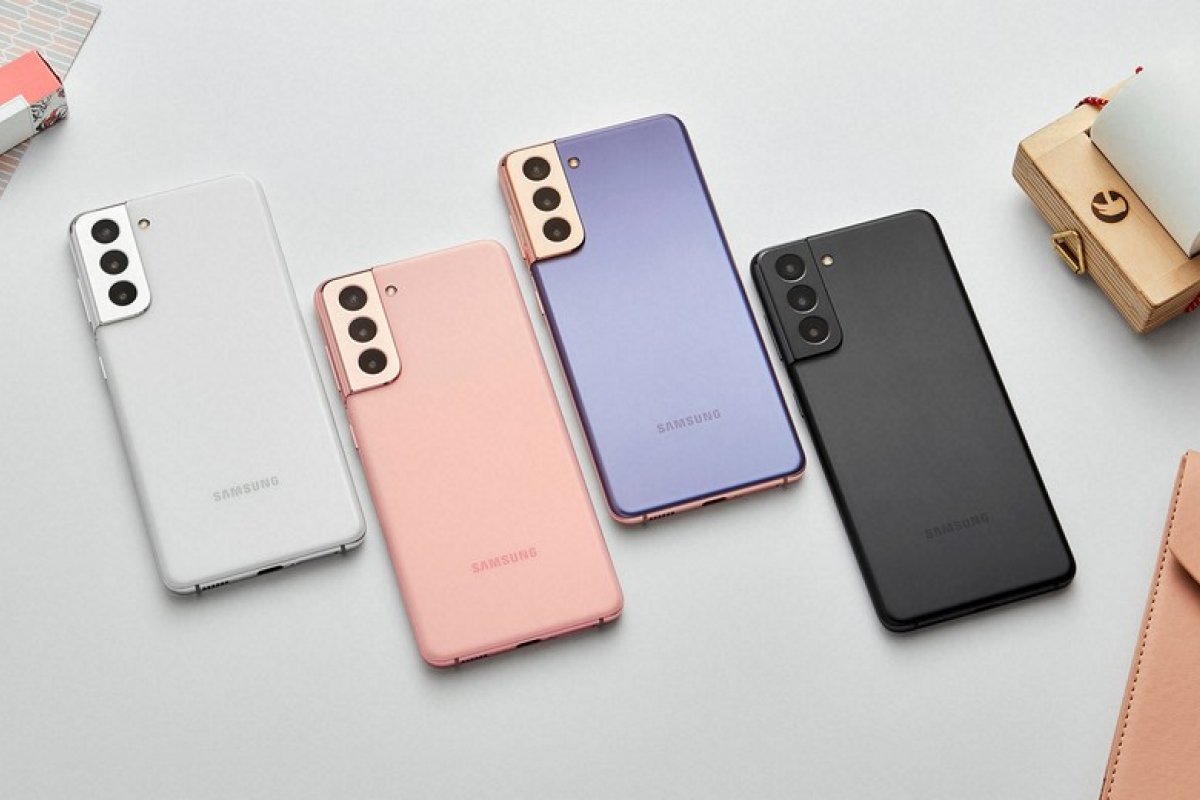 Samsung Galaxy S22 deve estrear carregador super-rápido de 65 Watts