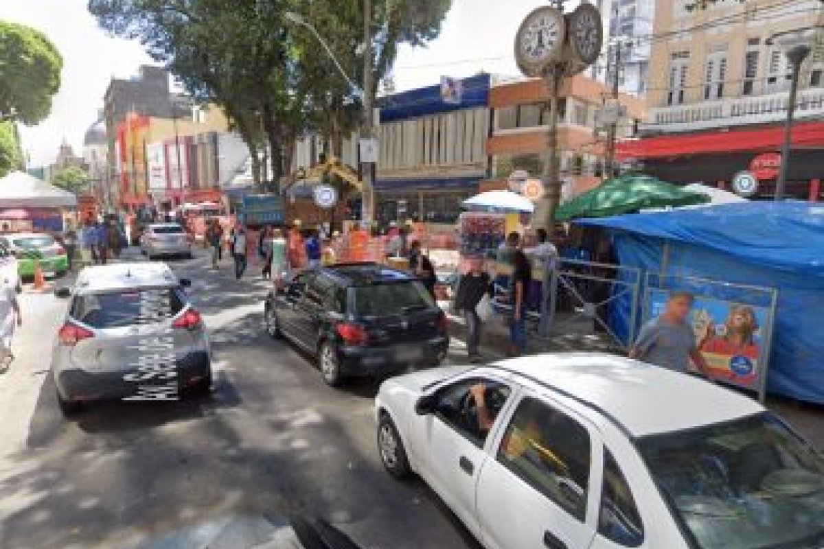 Empresários são assaltados durante caminhada em avenida de Salvador