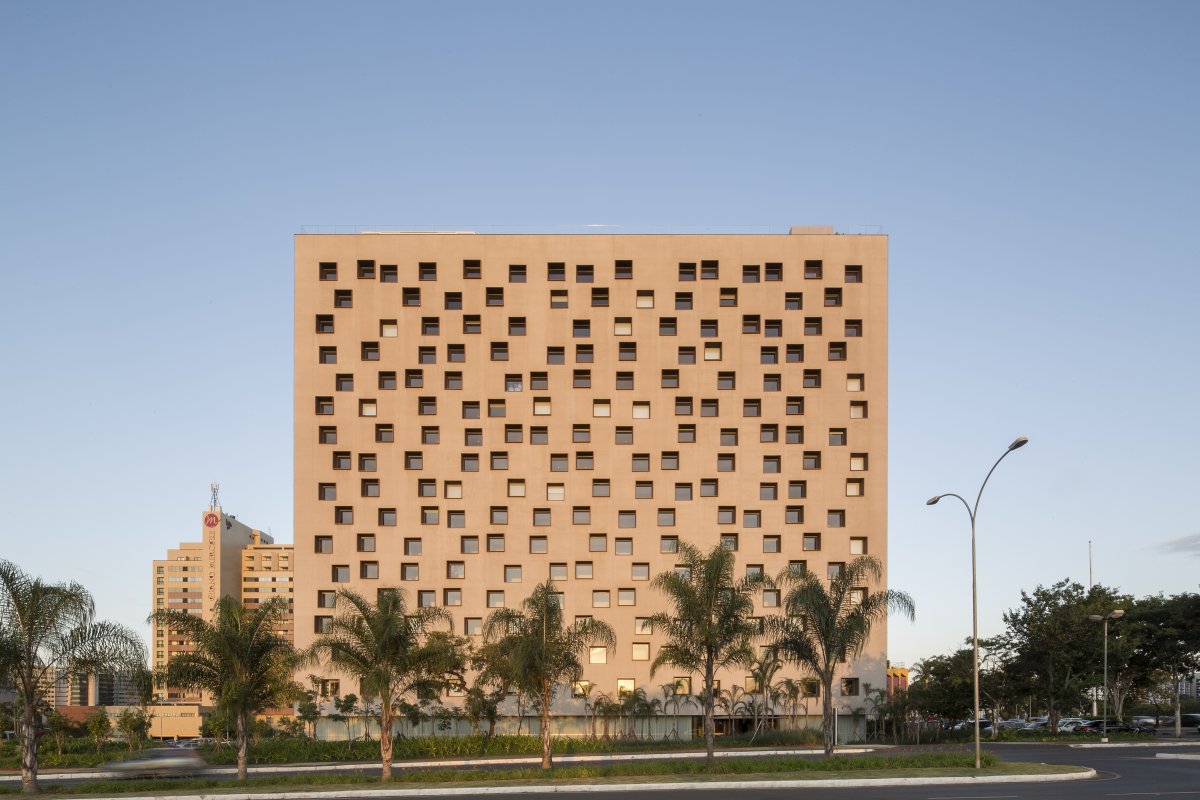 Com vacinação em ritmo acelerado, hotel em Brasília volta a crescer com o retorno de executivos já imunizados