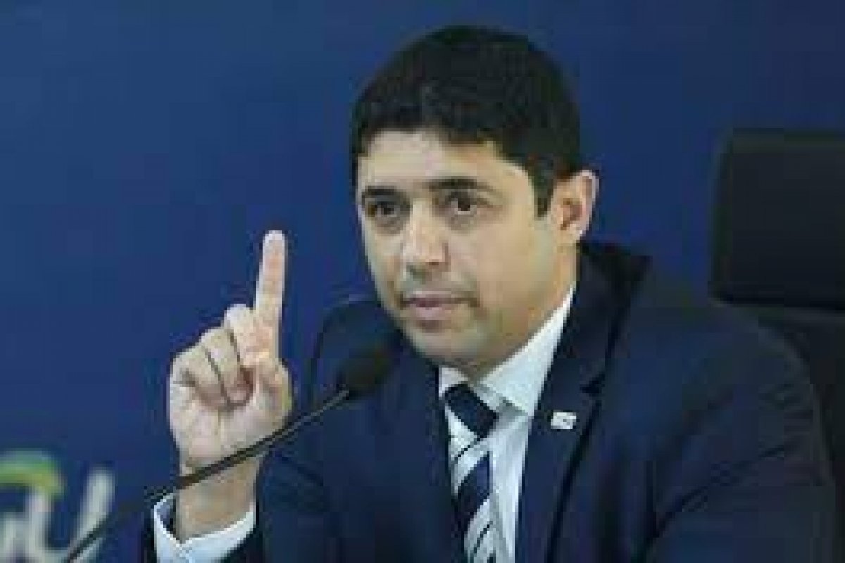 "Ele recebe um salário não tem que dar parabéns", diz CGU sobre Luís Ricardo Miranda