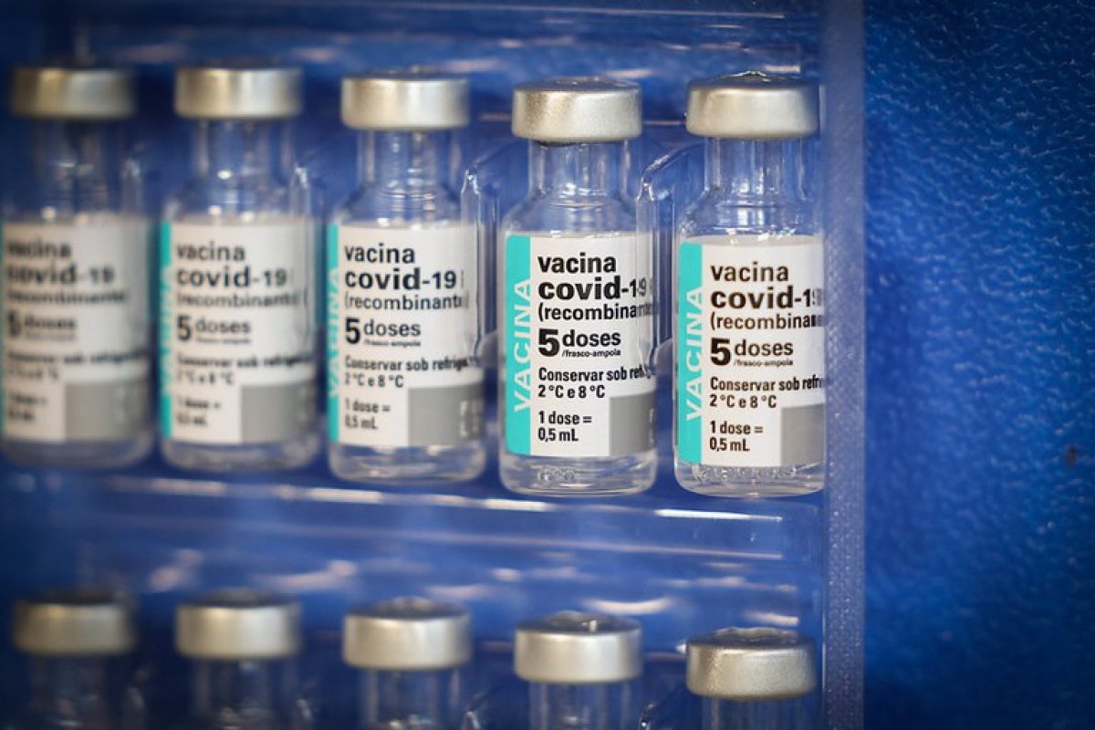 Coronavac é eficaz em idosos, afirma médica infectologista