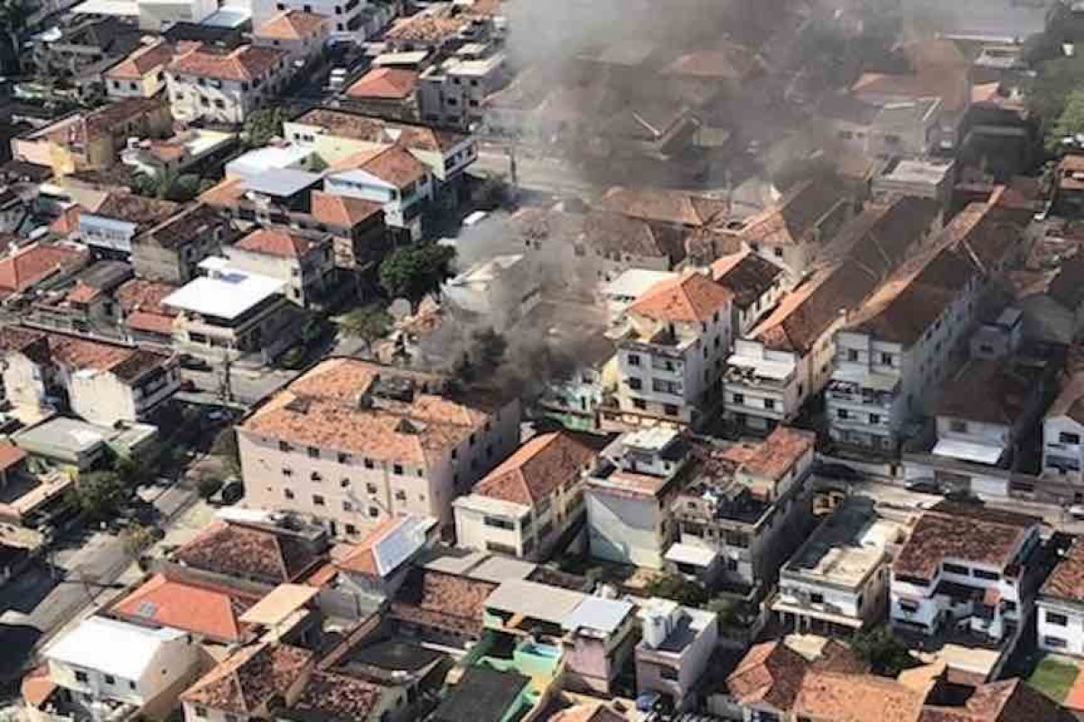 Incêndio em residencial na zona norte do Rio deixa dois mortos