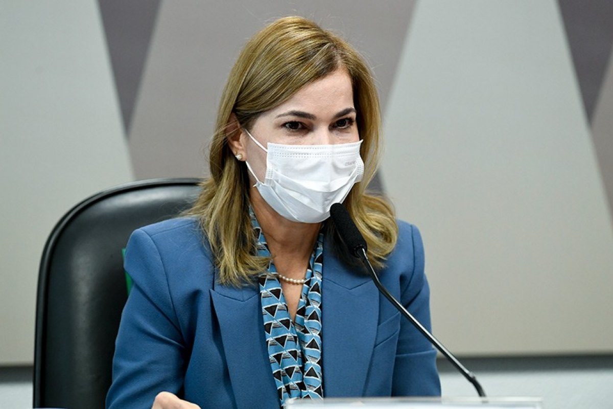CPI aprova afastamento de Mayra Pinheiro do Ministério da Saúde