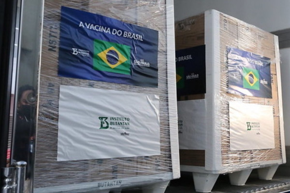 Instituto Butantan entrega 2 milhões de doses da CoronaVac ao Ministério da Saúde