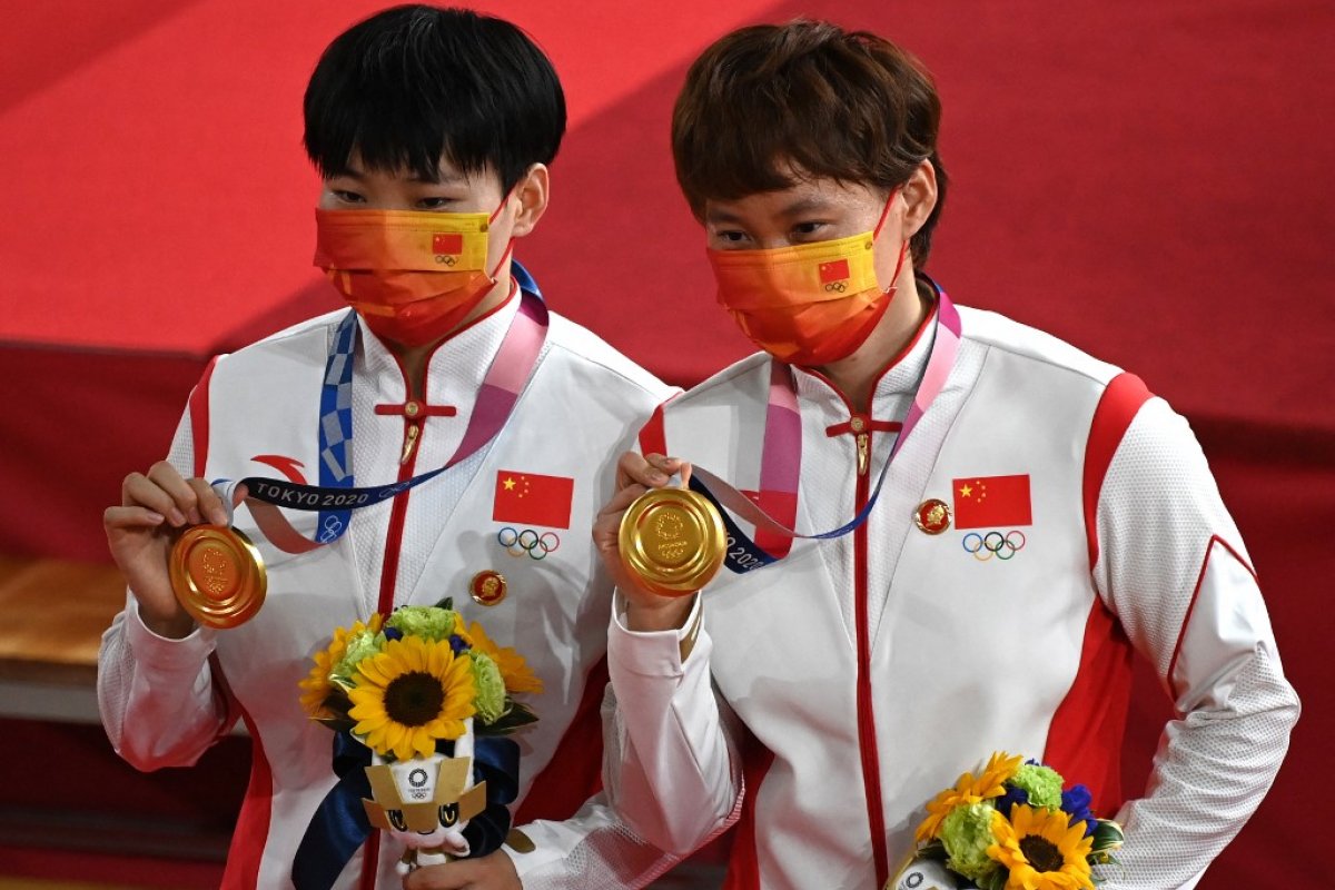 Olimpíada de Tóquio: COI espera explicação formal da China sobre gesto realizado por ciclistas no pódio