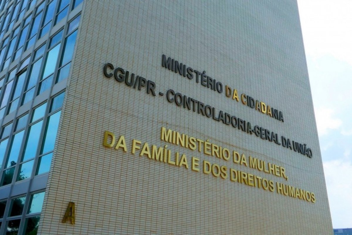 Ministério da Mulher promove oficina de educação financeira para mulheres na Bahia
