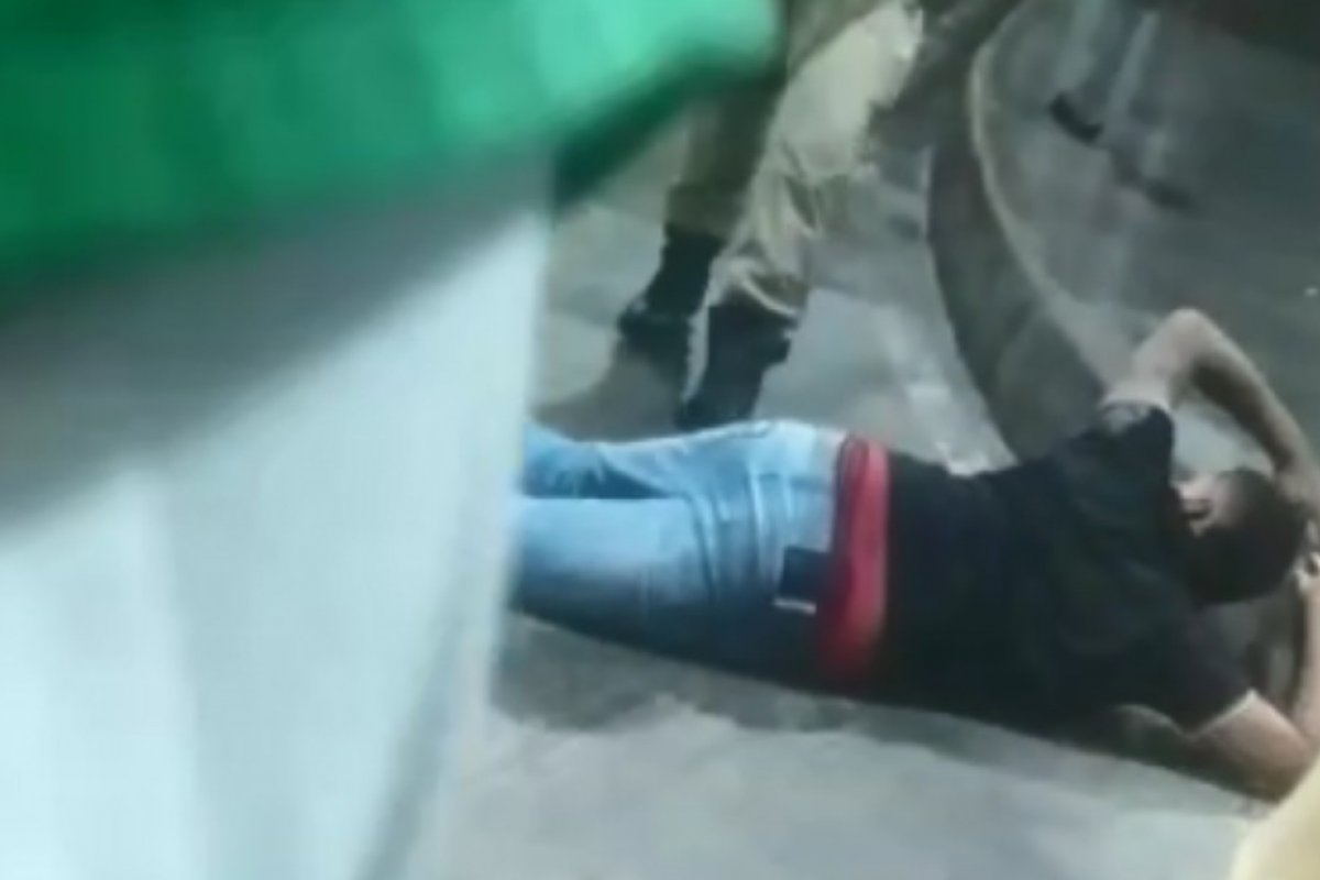 Homem suspeito de assalto a ônibus é preso na Estação Pirajá 