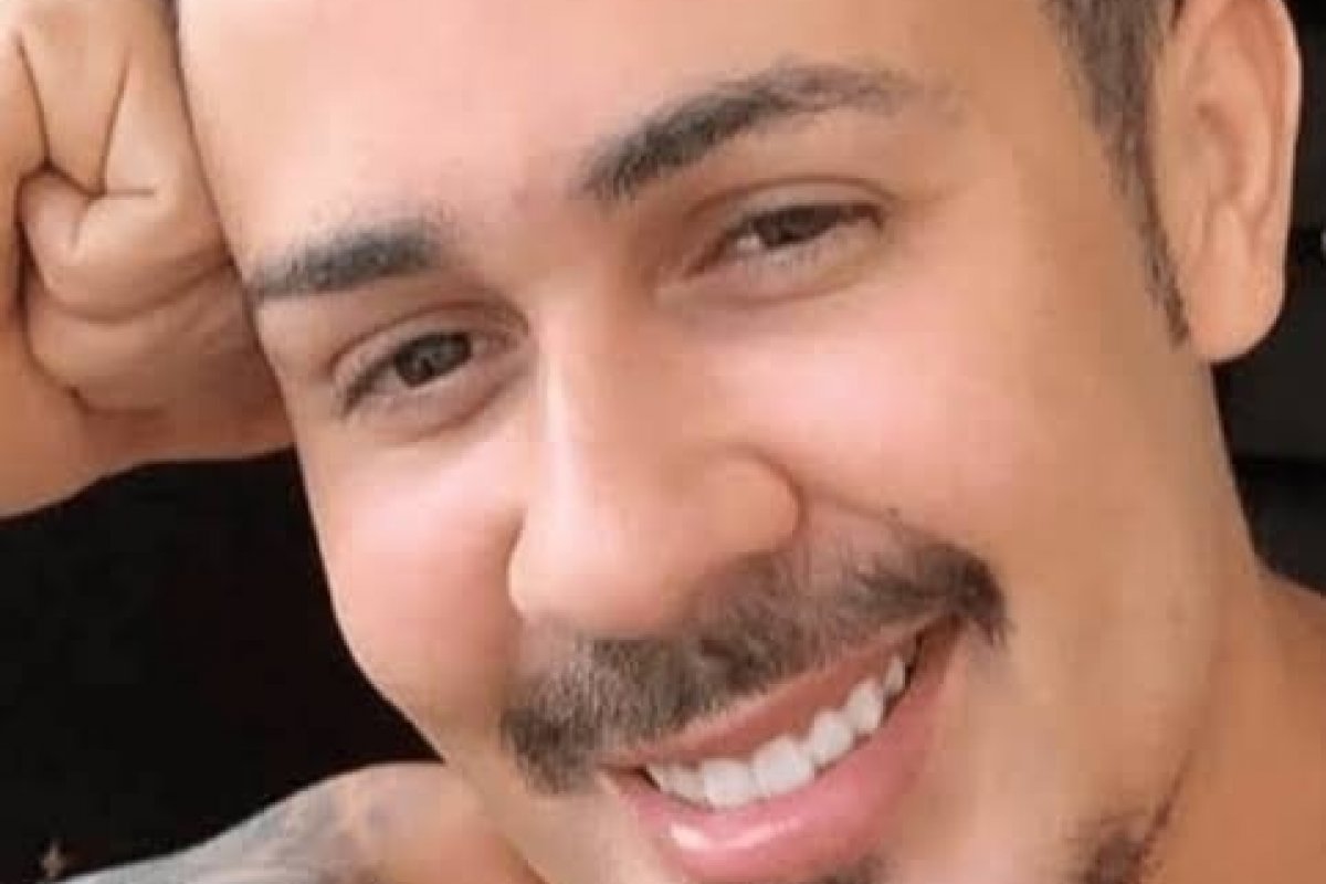 Carlinhos Maia vai lançar uma linha de perfumes em parceria com a Jequiti 