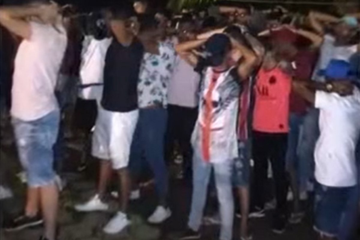 Polícia encerra festas com aglomeração e drogas em Itabuna, sul da Bahia