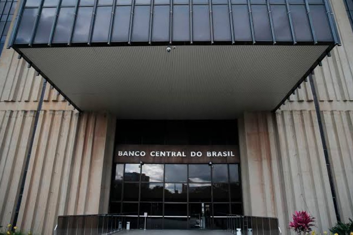 Ata do Copom reafirma nova alta de 1 ponto percentual na próxima reunião