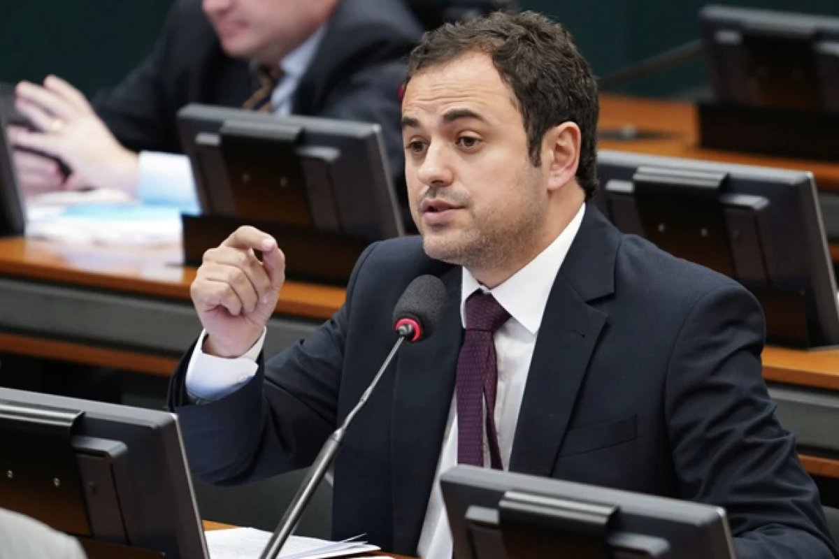 "Defendo a agenda antipunitivista", diz Glauber Braga ao votar contra cassação de Flordelis