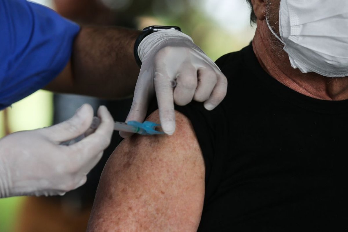 Covid-19: mais 87,7 mil pessoas são vacinadas com a primeira dose na Bahia