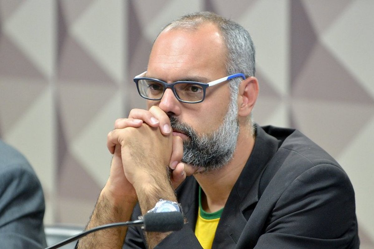 MPF denuncia Allan Santos por intimidação ao ministro Barroso