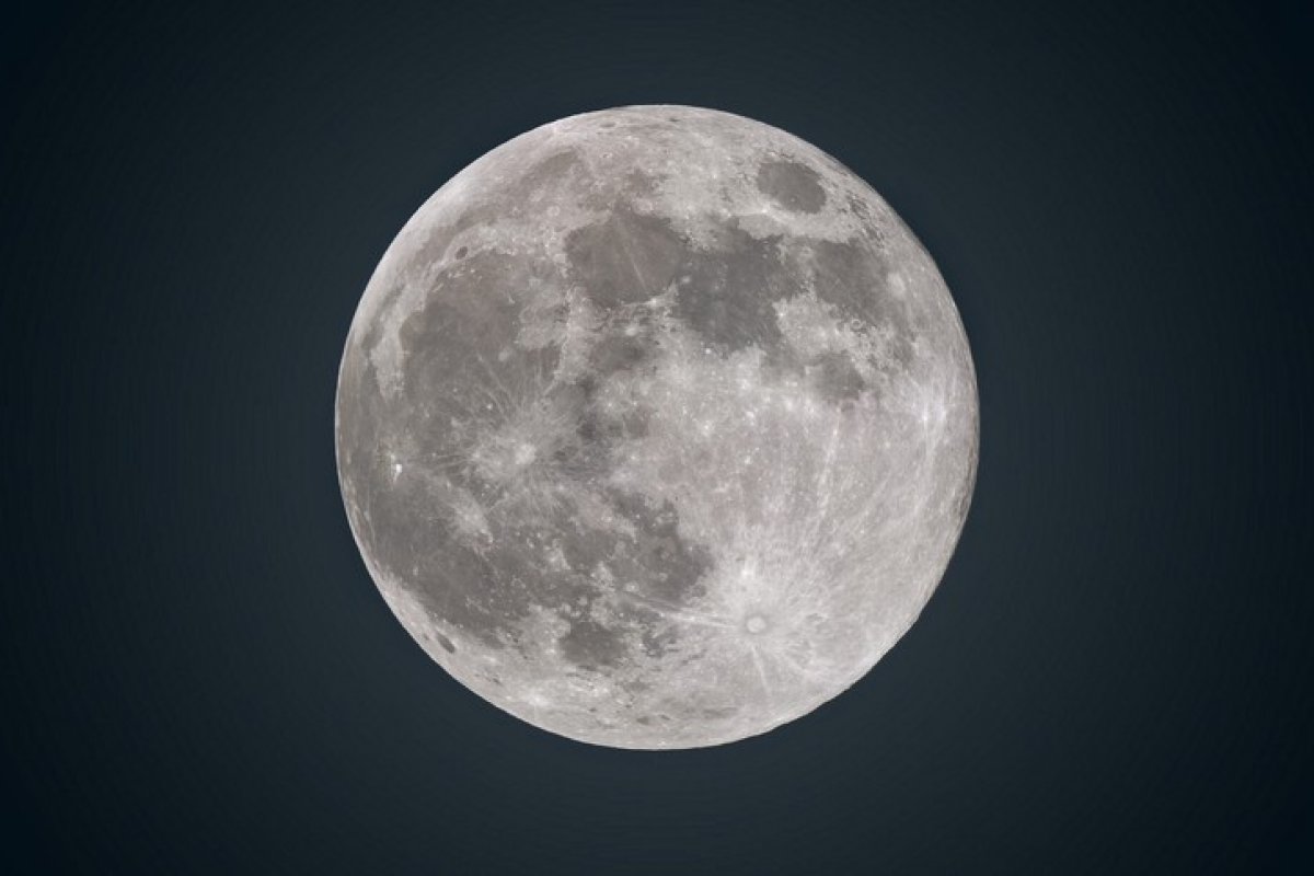 Fenômeno raro 'Lua Azul' vai aparecer neste domingo (22)