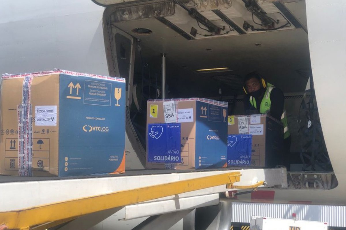 Governo Federal envia à Bahia novo lote com mais de 362 mil doses da vacina contra a Covid-19 