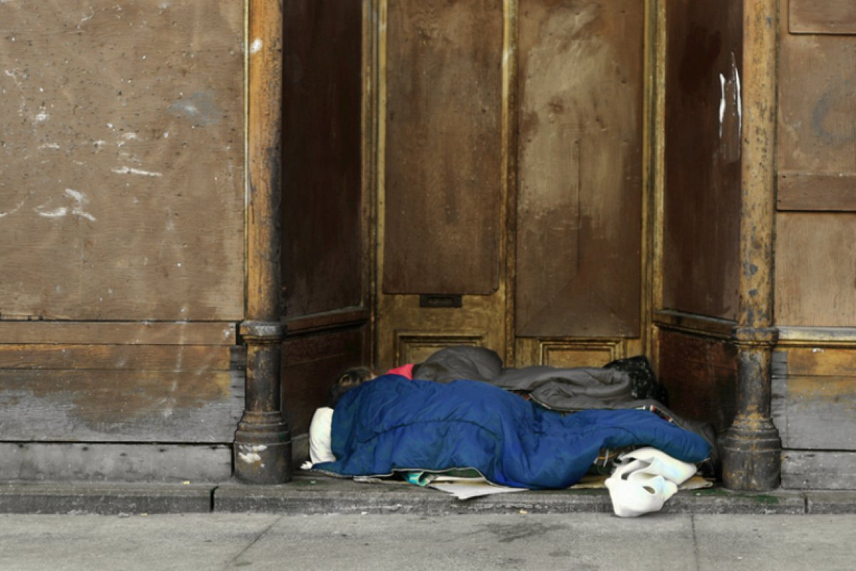 Pessoas em situação de rua podem contar com serviços de acolhimento 
