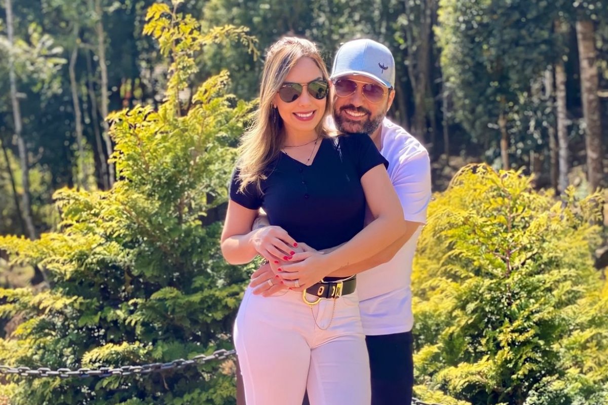 Deia Cypri e Edson vão a Monte Verde para iniciar as comemorações de aniversário do sertanejo   