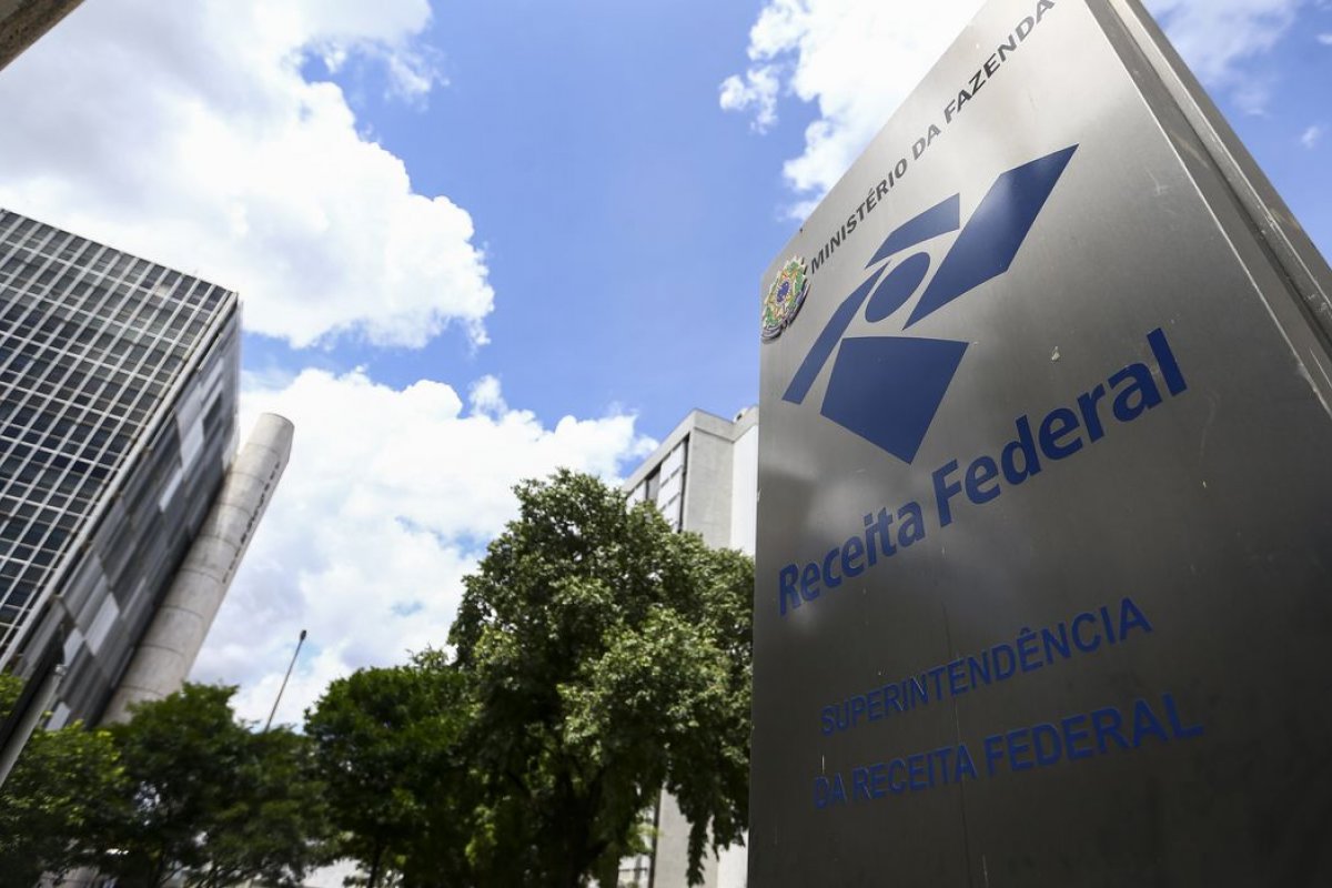Receita Federal alerta para golpe por meio de falsa carta