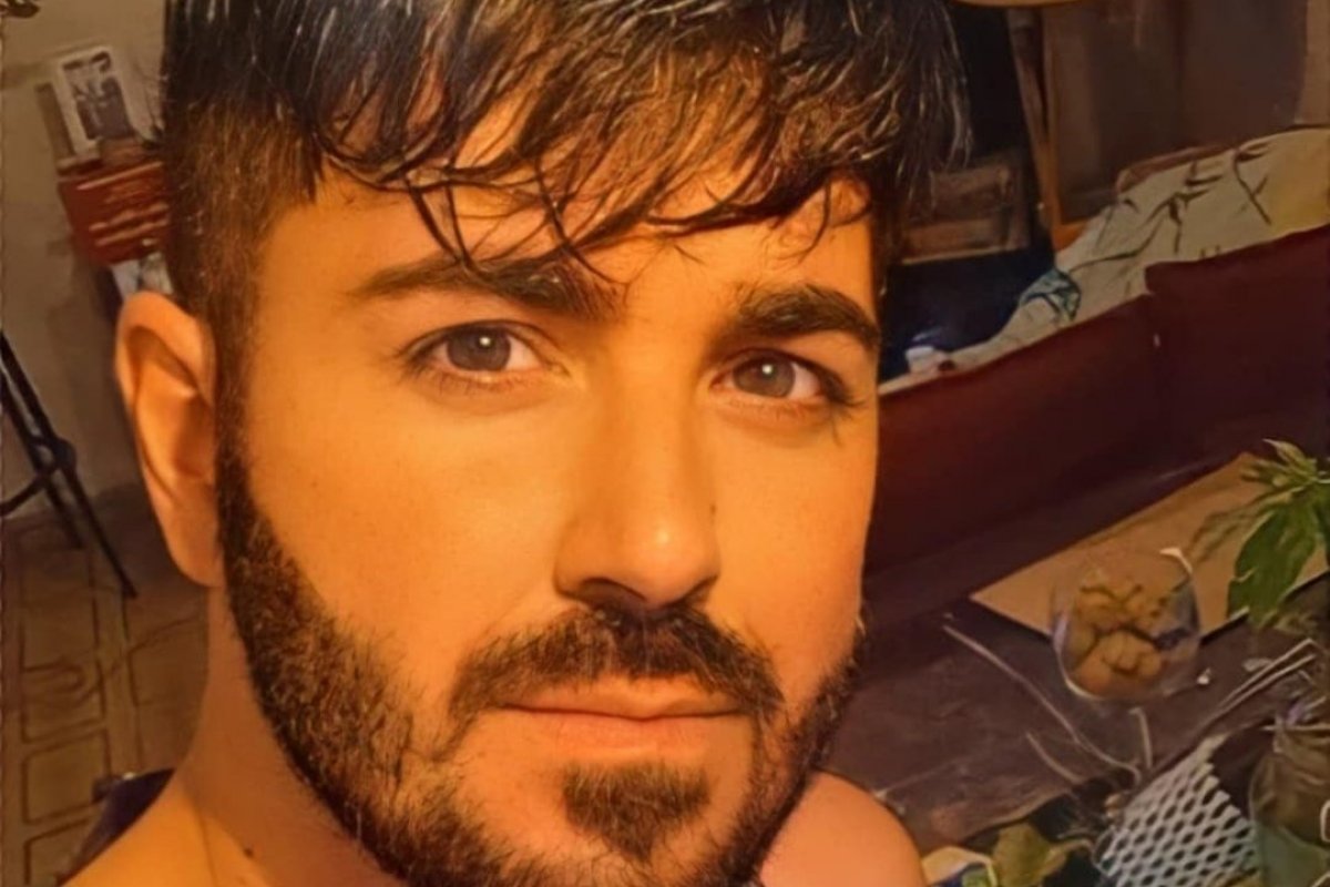 Pai de família desempregado vira diarista e desabafa sobre o assédio  de homens e mulheres para ele fazer faxina à noite