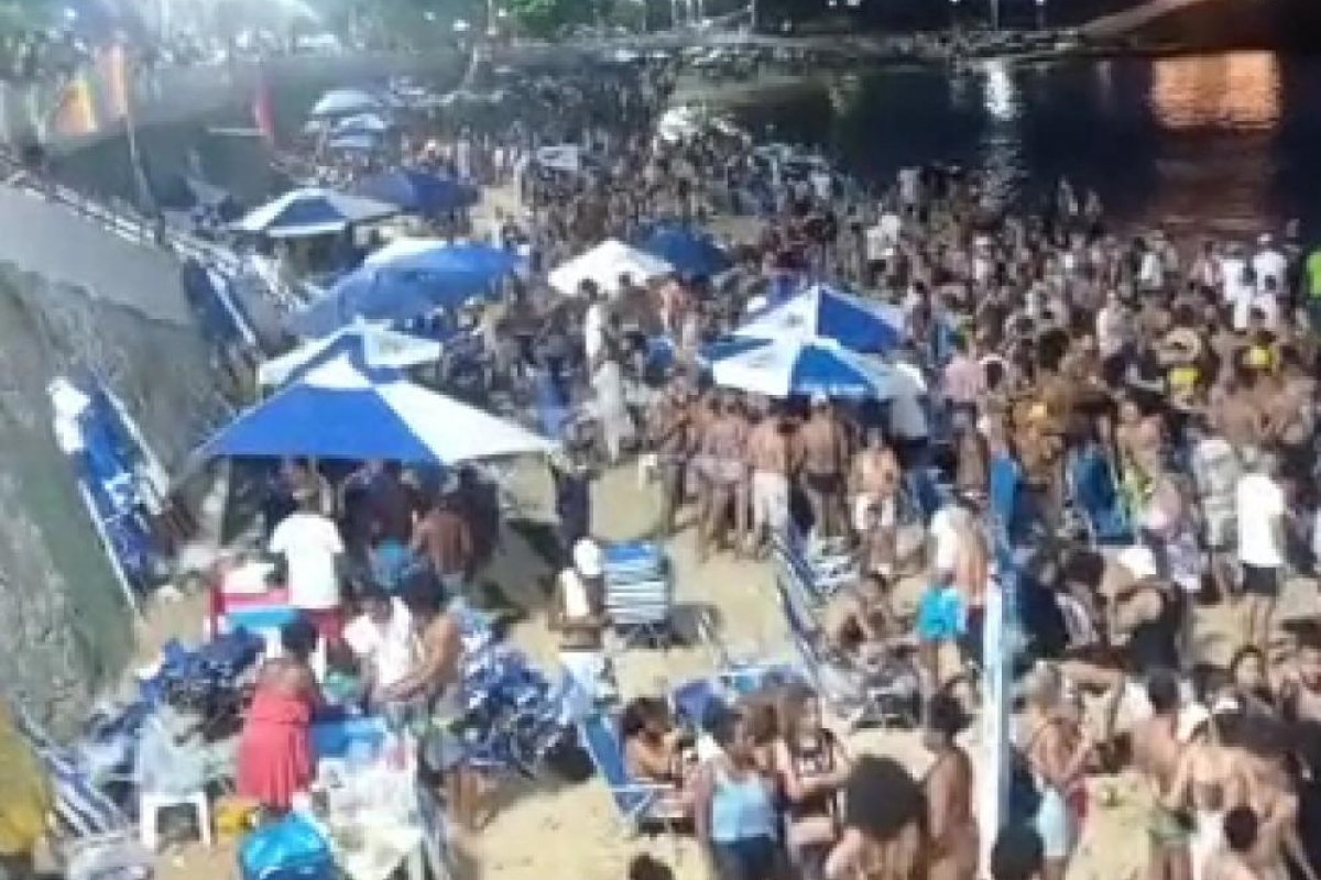 Vídeo: Porto da Barra registra aglomeração de pessoas na faixa de areia 