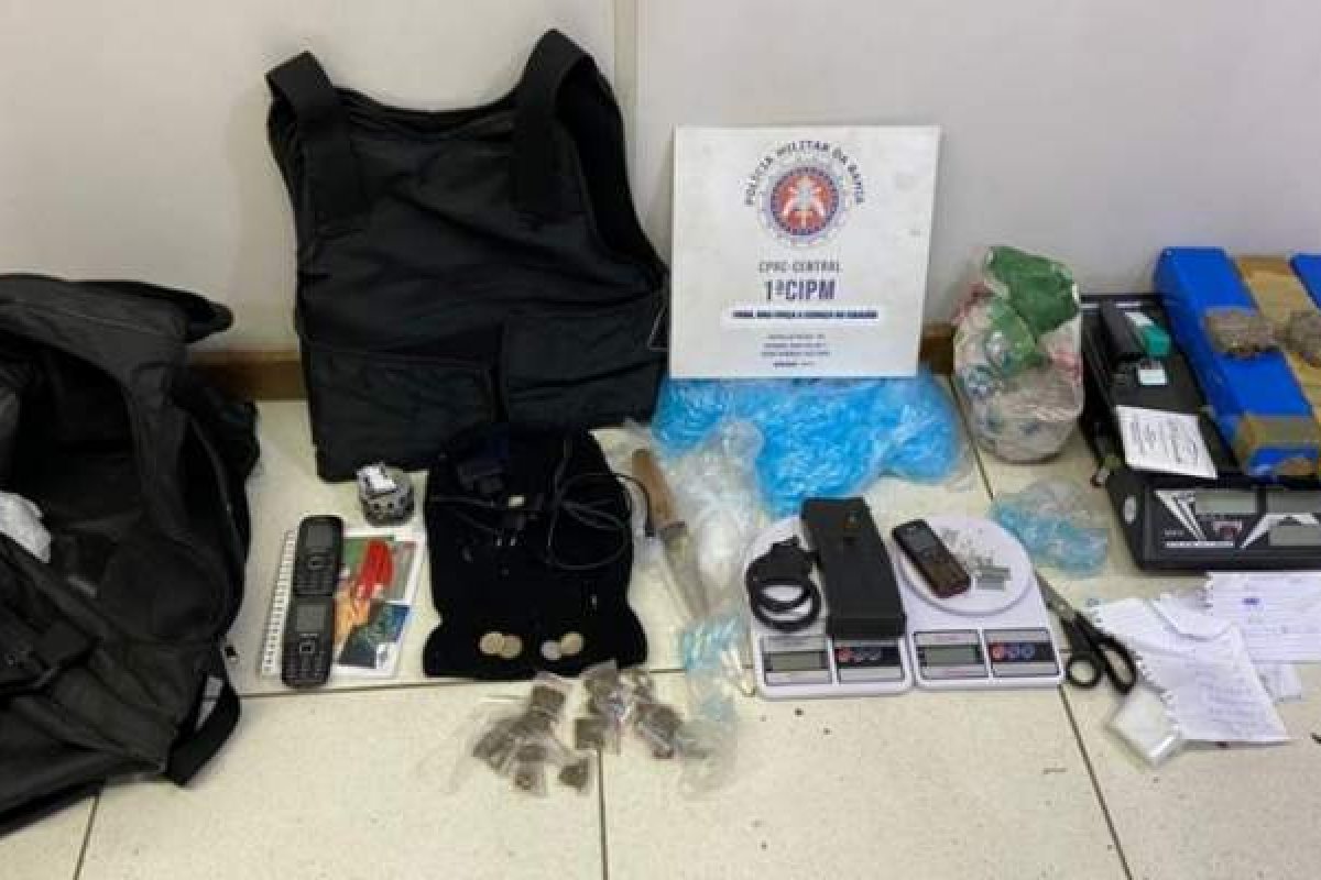 Casal é detido pela Polícia Militar após confronto no bairro de Pernambués