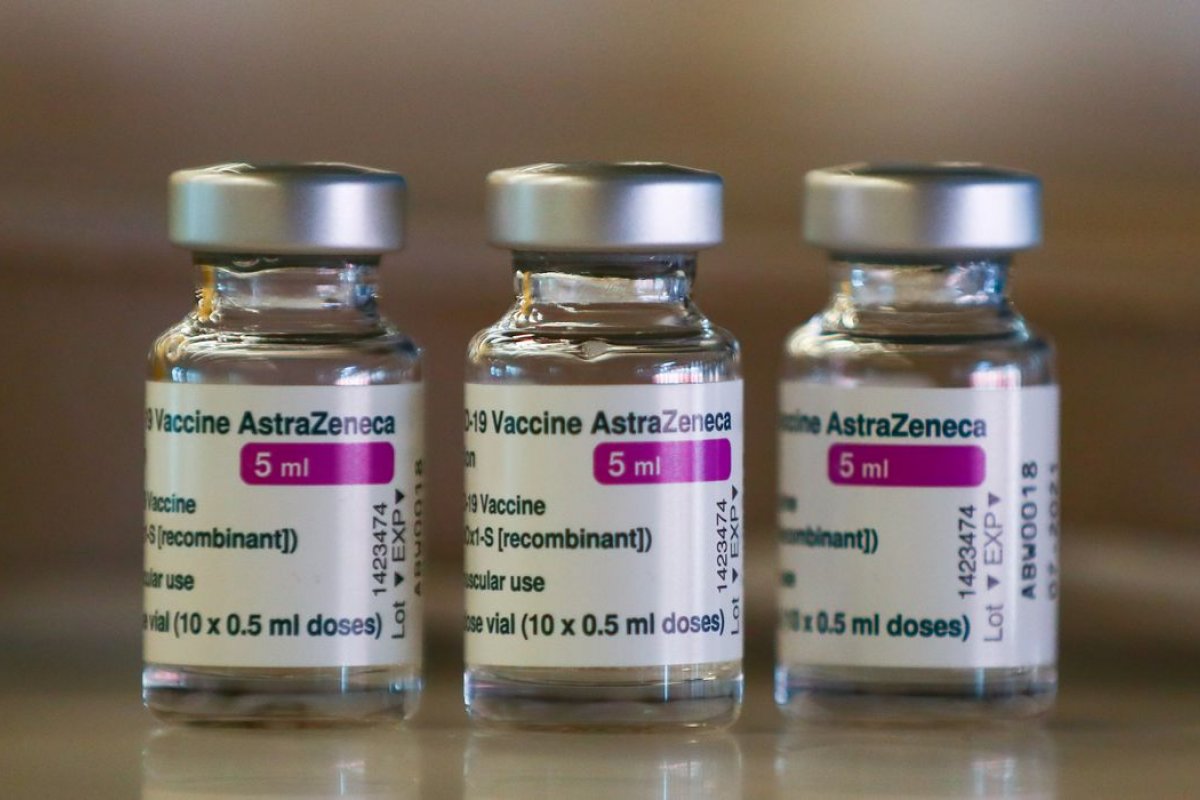 Fiocruz recebe insumos para produção de 5,1 milhões de doses de vacinas contra a Covid-19